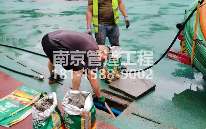 青马村管道清淤