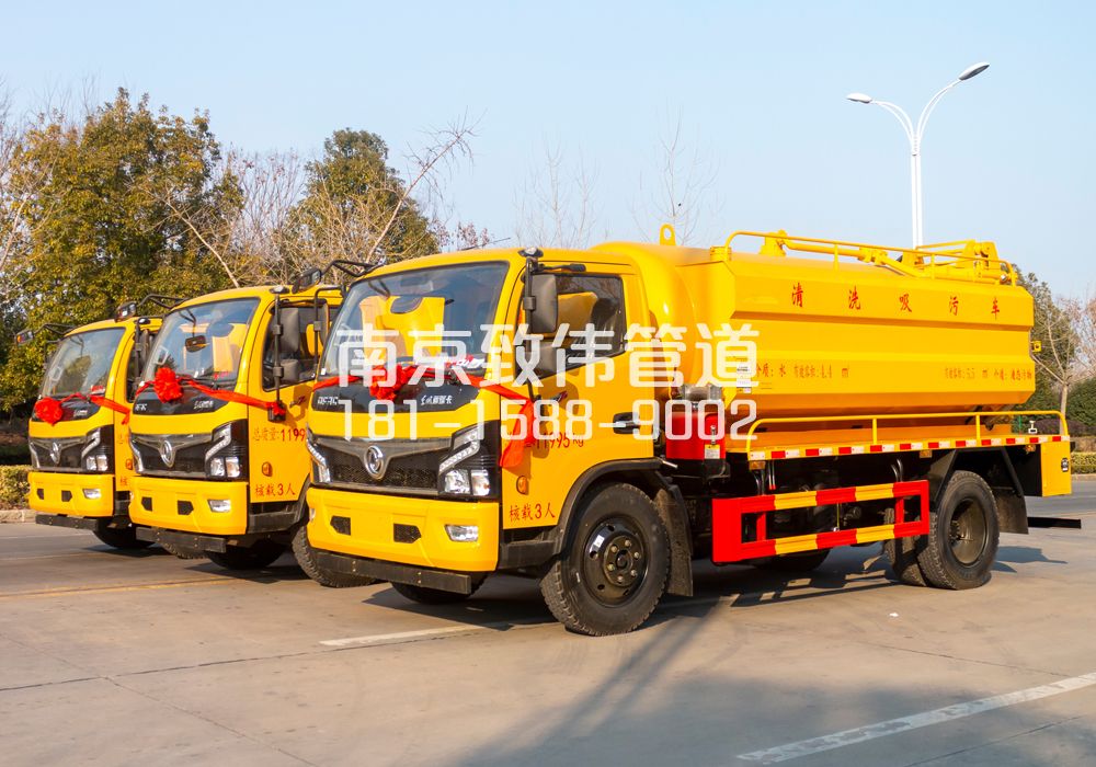 369青马村多利卡吸污车